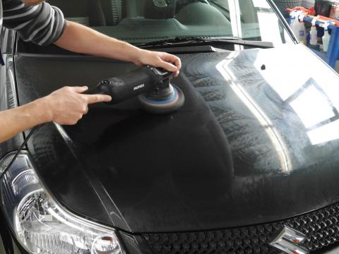 Lackaufbereitung Autoaufbereitung Muenchen Suzuki