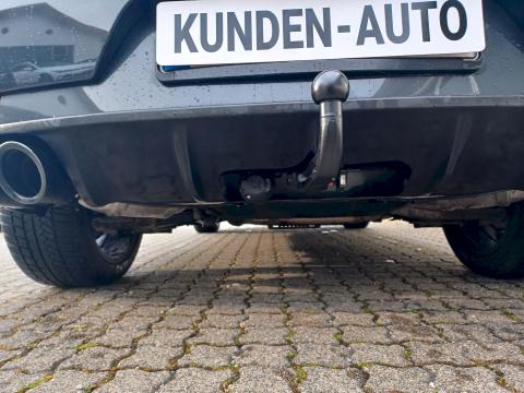 Porsche Macan Anhängerkupplung Westfalia abnehmbar Auto Till München Porsche Macan Anhängerkupplung Westfalia abnehmbar Auto Till München