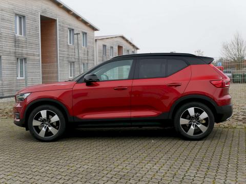 Volvo XC40 Rot Auto Till München Volvo XC40 Rot Auto Till München