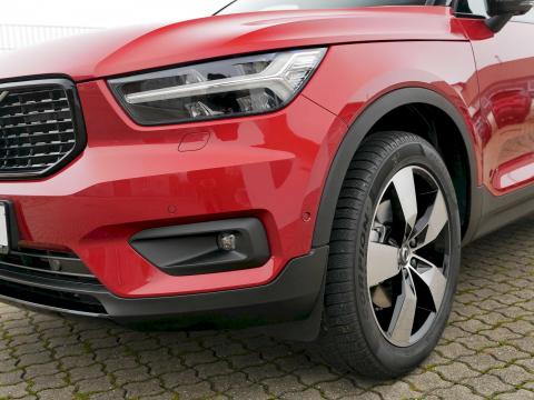 Volvo XC40 Rot Auto Till München