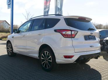 Ford Kuga St Line Weiß freie Werkstatt Auto Till Höhenkirchen