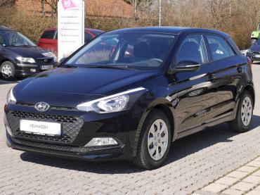 Hyundai i20 Tageszulassung EU Reimport Phantomblack freie Werkstatt Auto Till Höhenkirchen