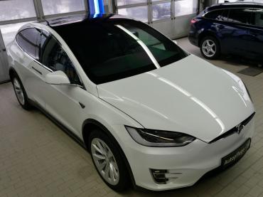 Nanoversiegelung Tesla X 90d Front Schraeg